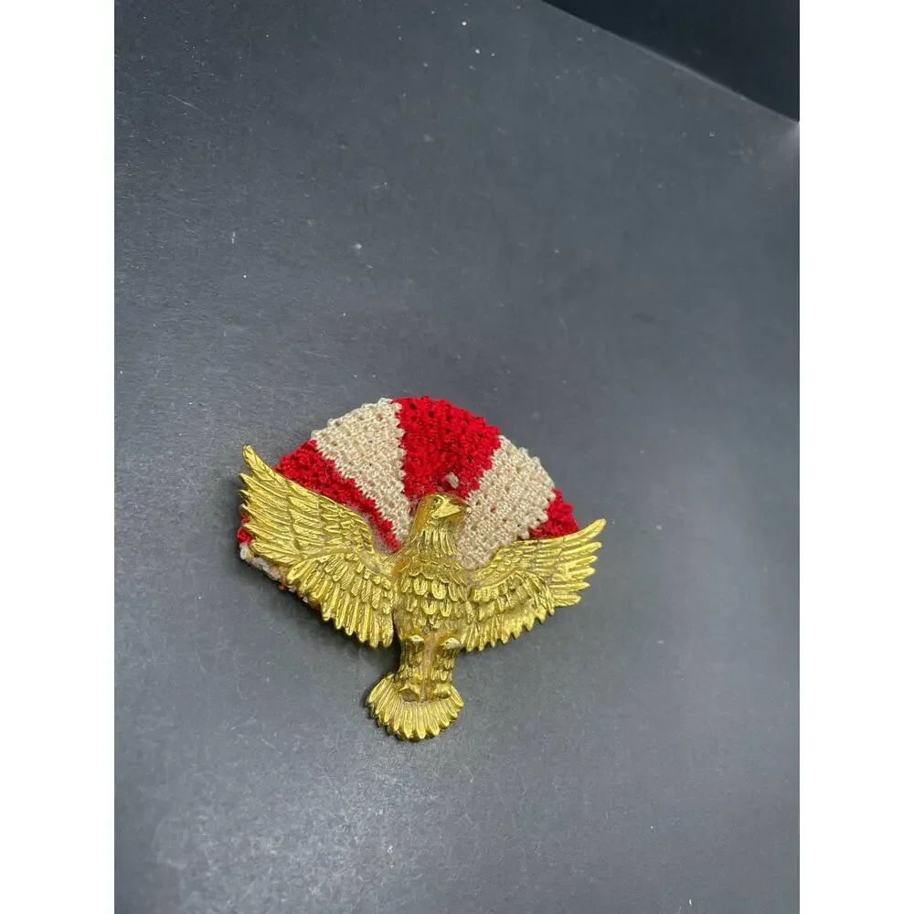 Vintage Gold Tone Eagle Parachute Pin Badge Red White Fabric Backing Emblem